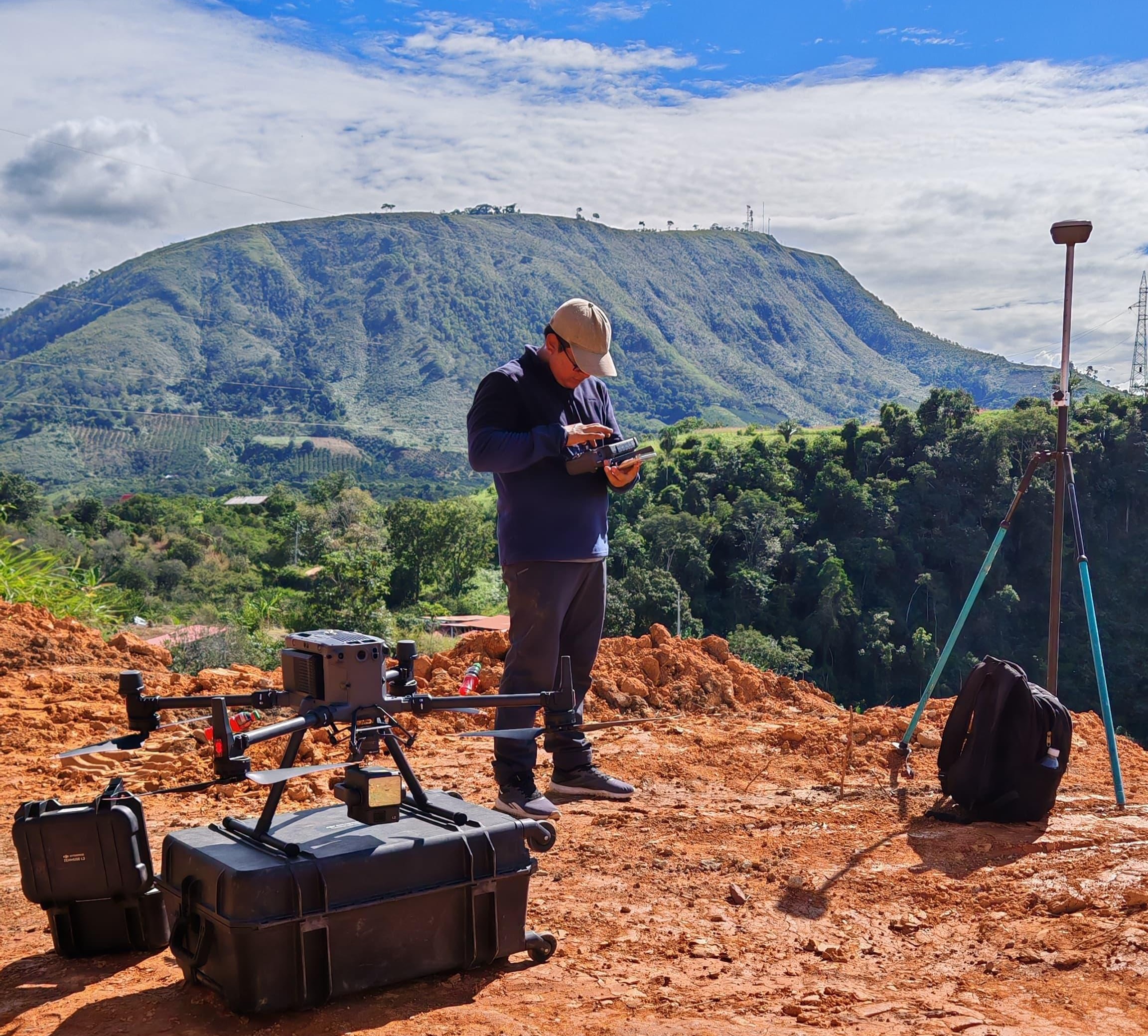 DJI Matrice 350 RTK con sensor LiDAR Zenmuse L2 — RE20S